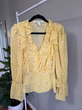 Belle Vere Yellow floral Long Sleeve Blouse Size S